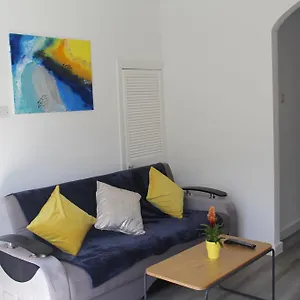 Gresham - Close To Excel, Contractors, Relocators, Paid Parking , London United Kingdom