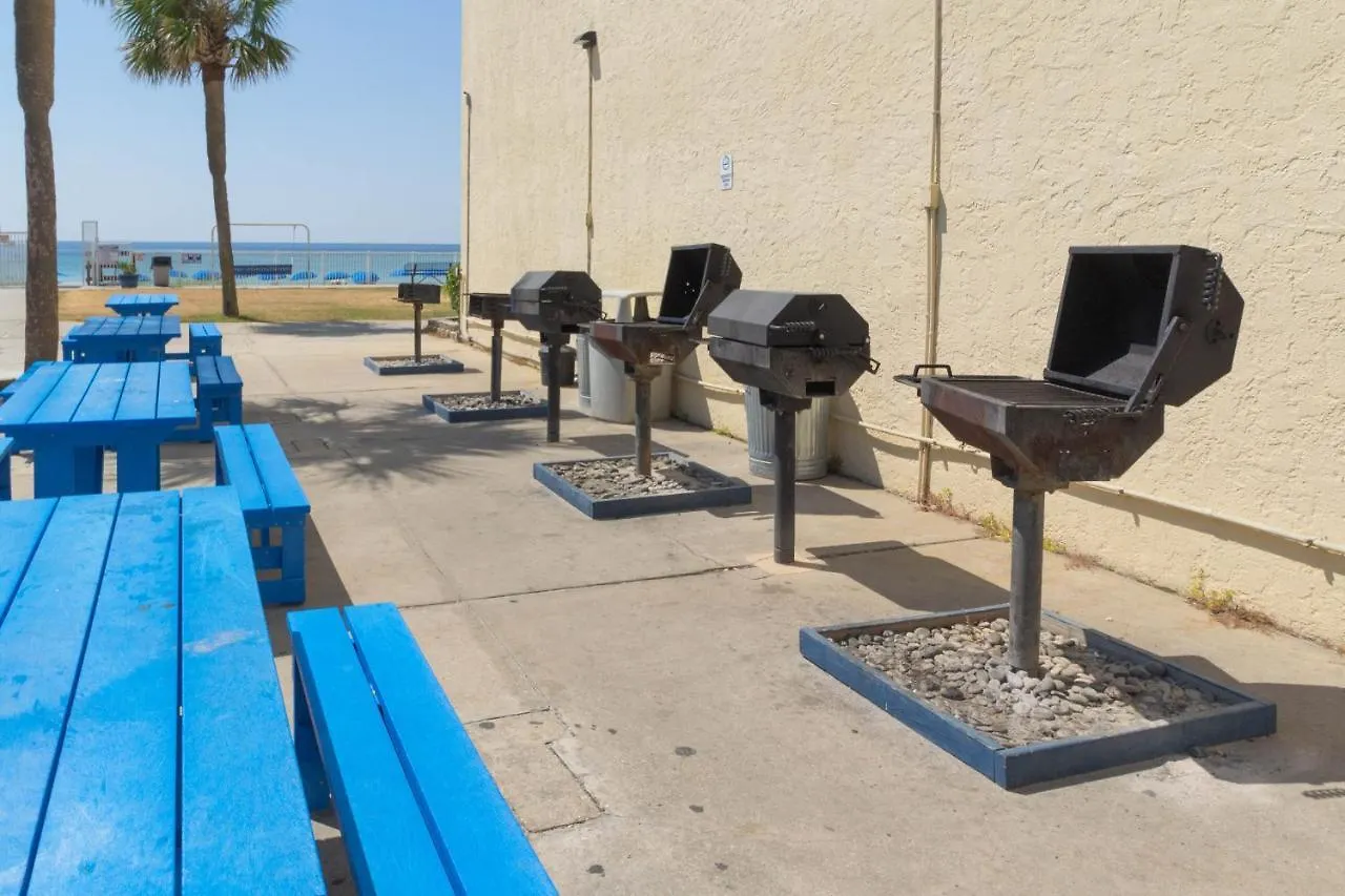 Beachfront & Free Beach Service-Master On Gulf! Panama City Beach Apartment